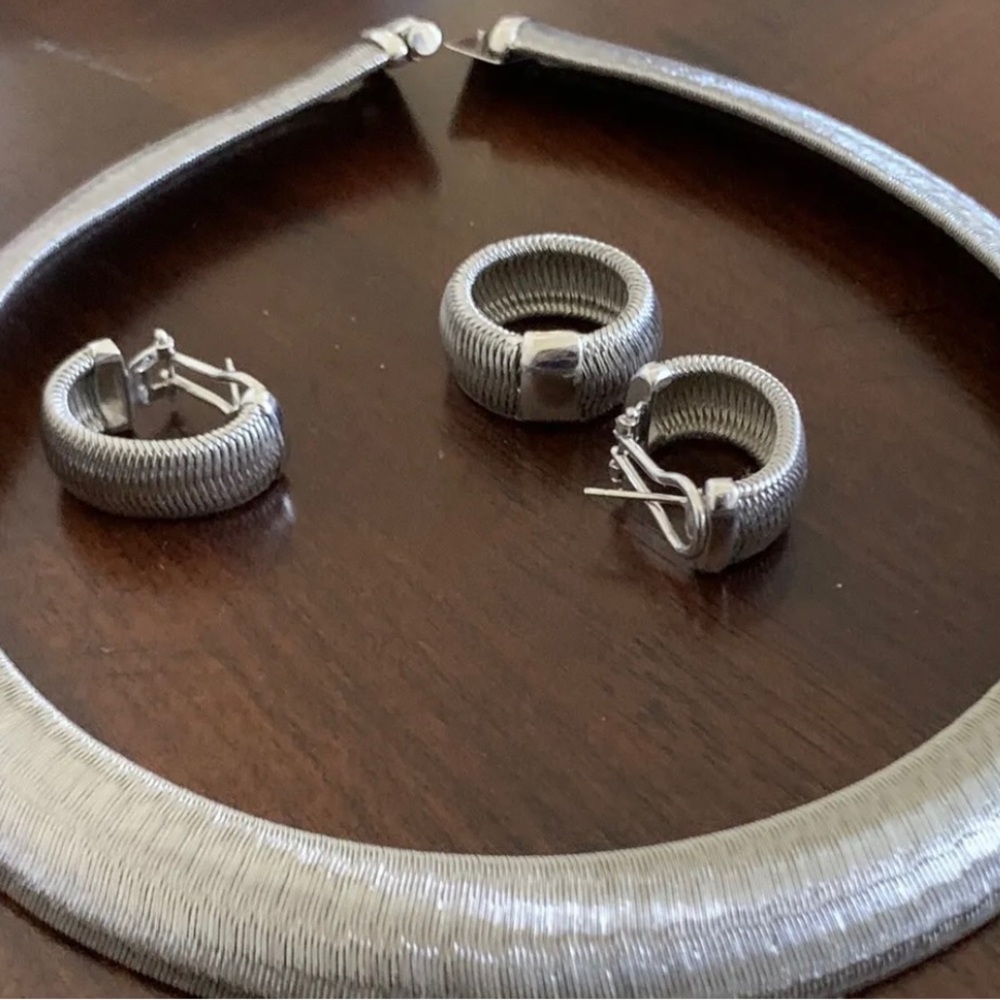 Vintage Bailey Banks &Biddle .925 genuine silver neclace, bracelet and earrings